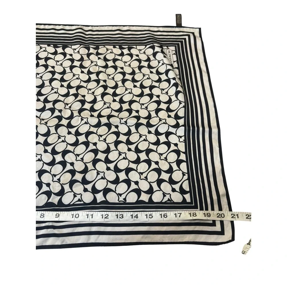 Coach 100% Silk Signature C Monogram Scarf Purse Tie 21 x 21 Black Cream Luxury